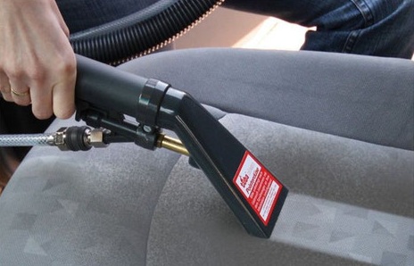 Nettoyage des selleries en tissu